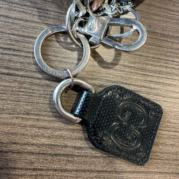 GG embossed keychain - Picture 2 of 2